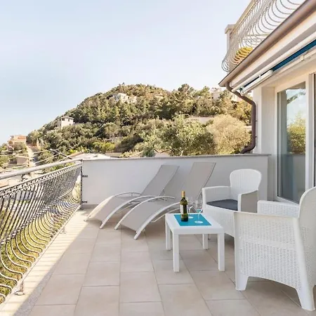 Gioia Splendida Vista Mare Feriehus