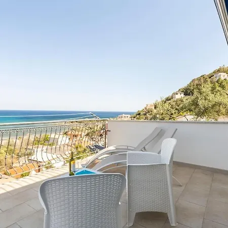 Feriehus Gioia Splendida Vista Mare